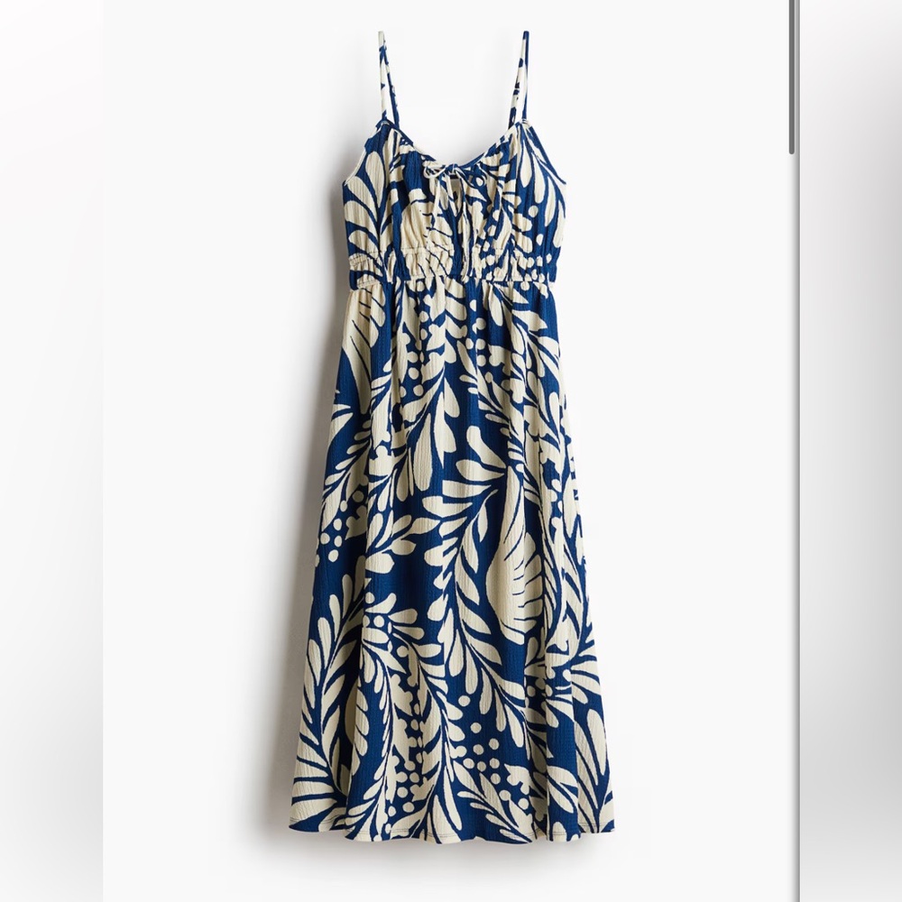 H&M Crinkled Blue/White Patterned Midi Dress